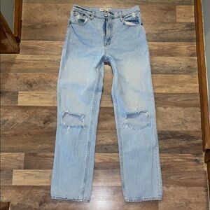 Abercrombie 90’s Straight ultra high rise  Light Blue Distressed jeans size 6L